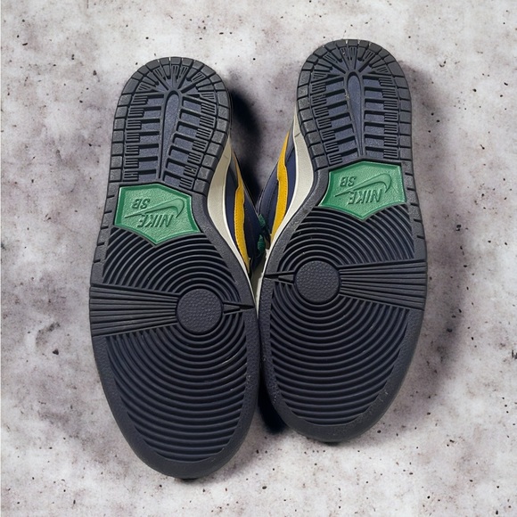 Nike SB Dunk Low Pro Royal Blue Midas Gold - Picture 8 of 8